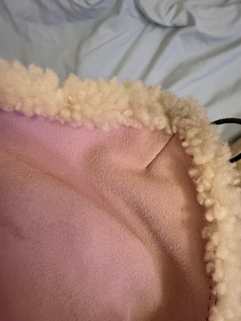 SALE! Ugg/telfar Tote Bag - Pink Shearling Trim - Picture 13 of 13